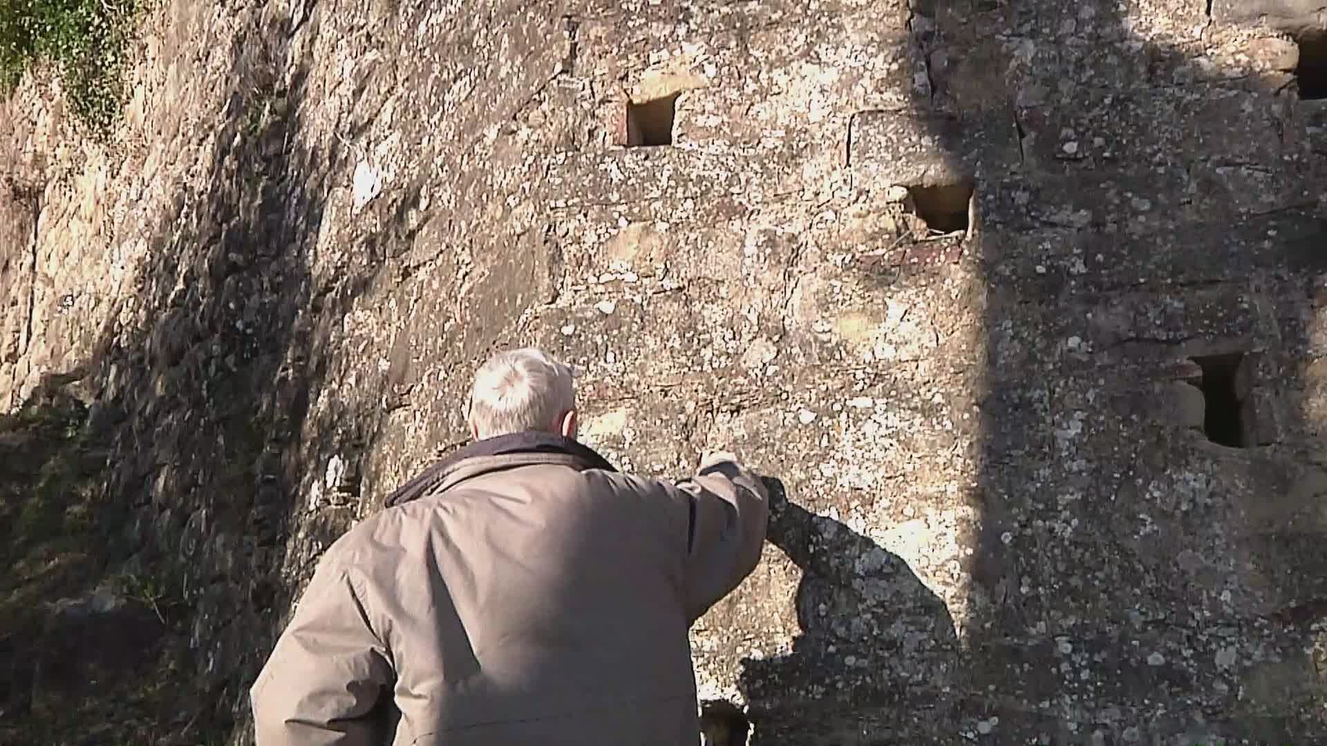 Pescia: a San Quirico le Mura sono a rischio crollo.