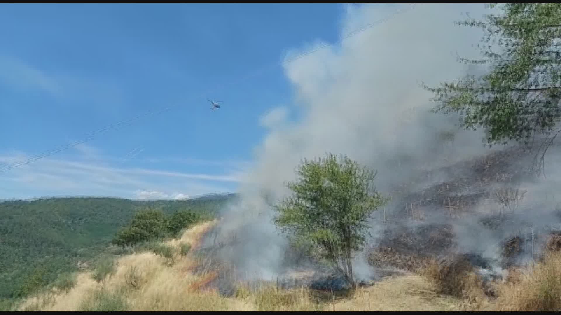 Incendio a Candeglia (Pt)