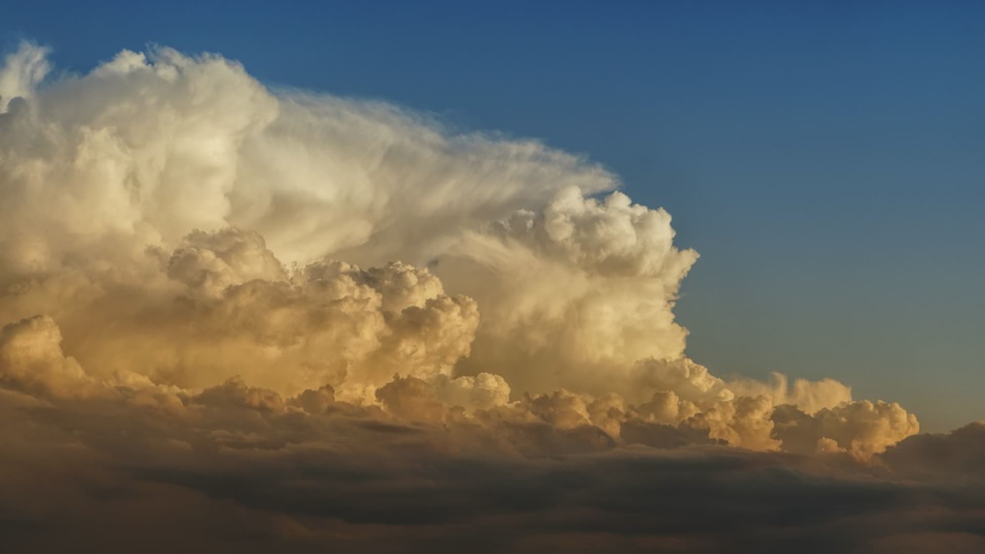 Meteo: codice giallo per pioggia e temporali