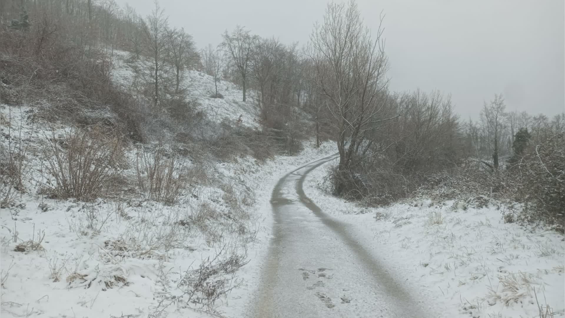 Maltempo: codice giallo per neve e vento su appennino