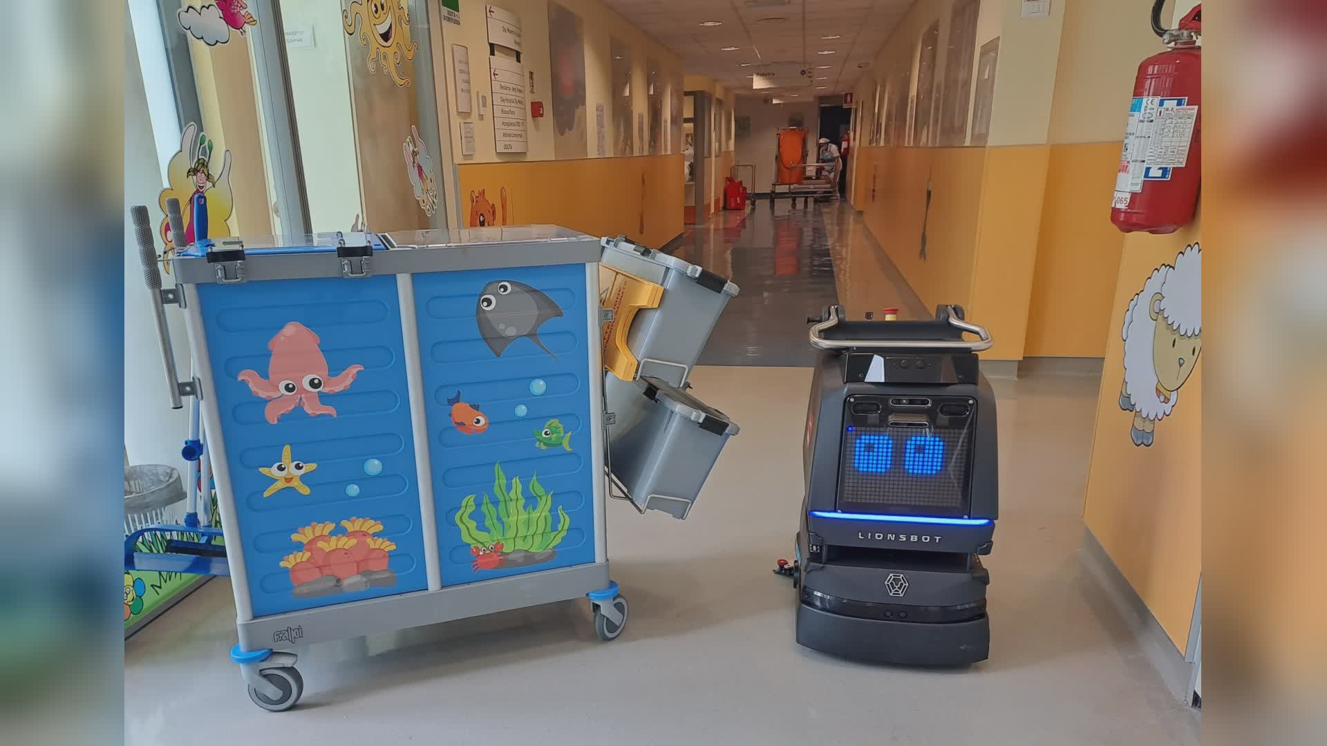 Pistoia - In pediatria il robot sanificatore Priscilla