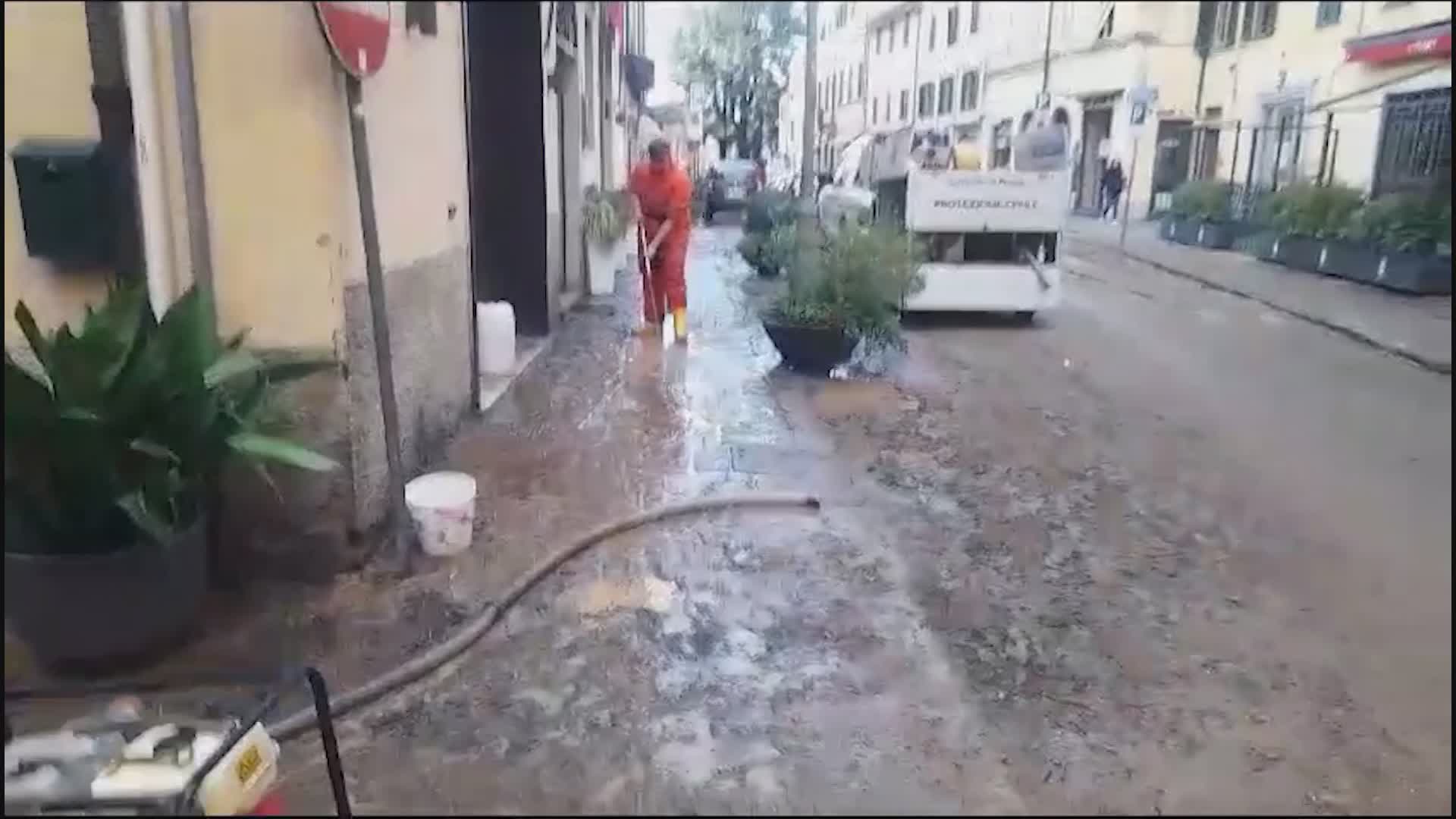 Maltempo: Pescia, nella notte problemi nel centro città