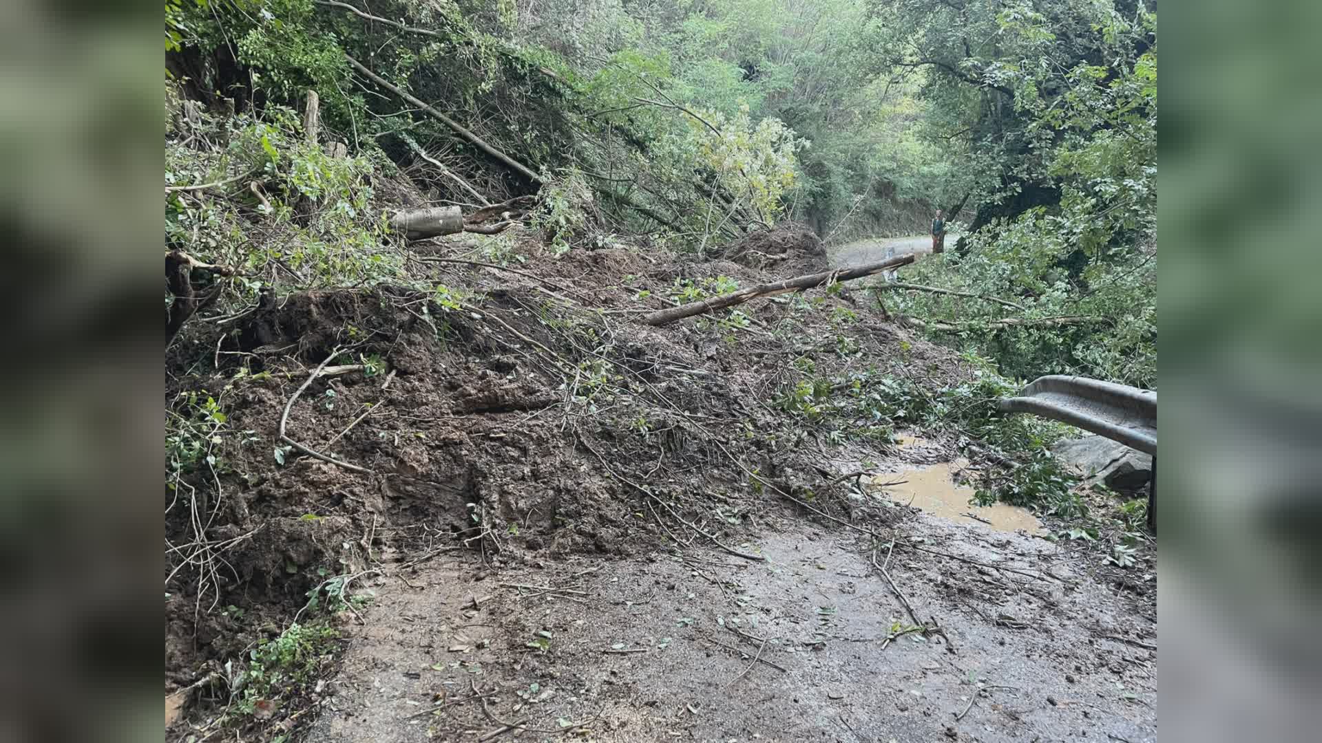 Alluvione: frana a Corbezzi (Pt)