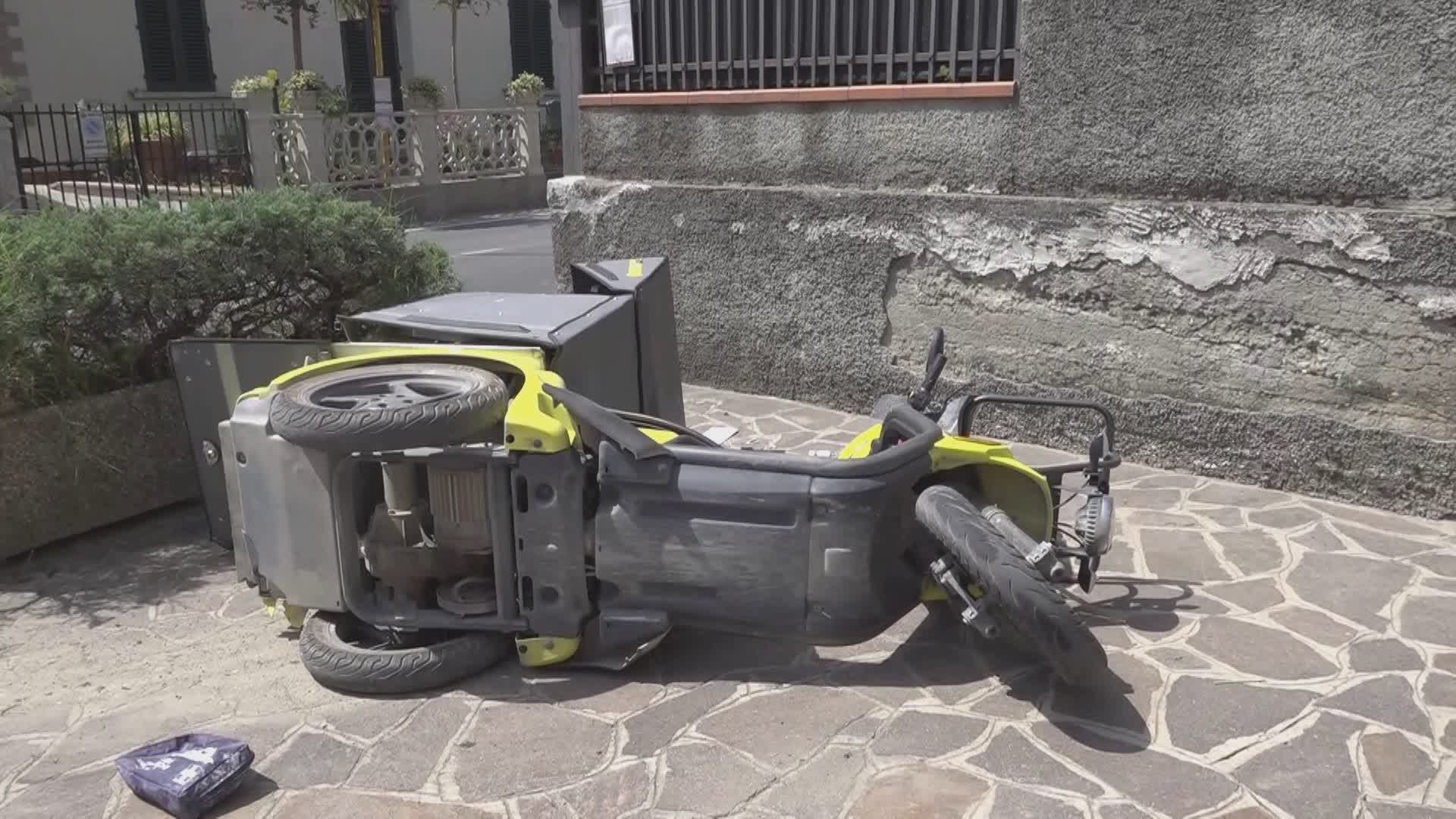 incidente in via Sestini: postina in scooter al San Jacopo