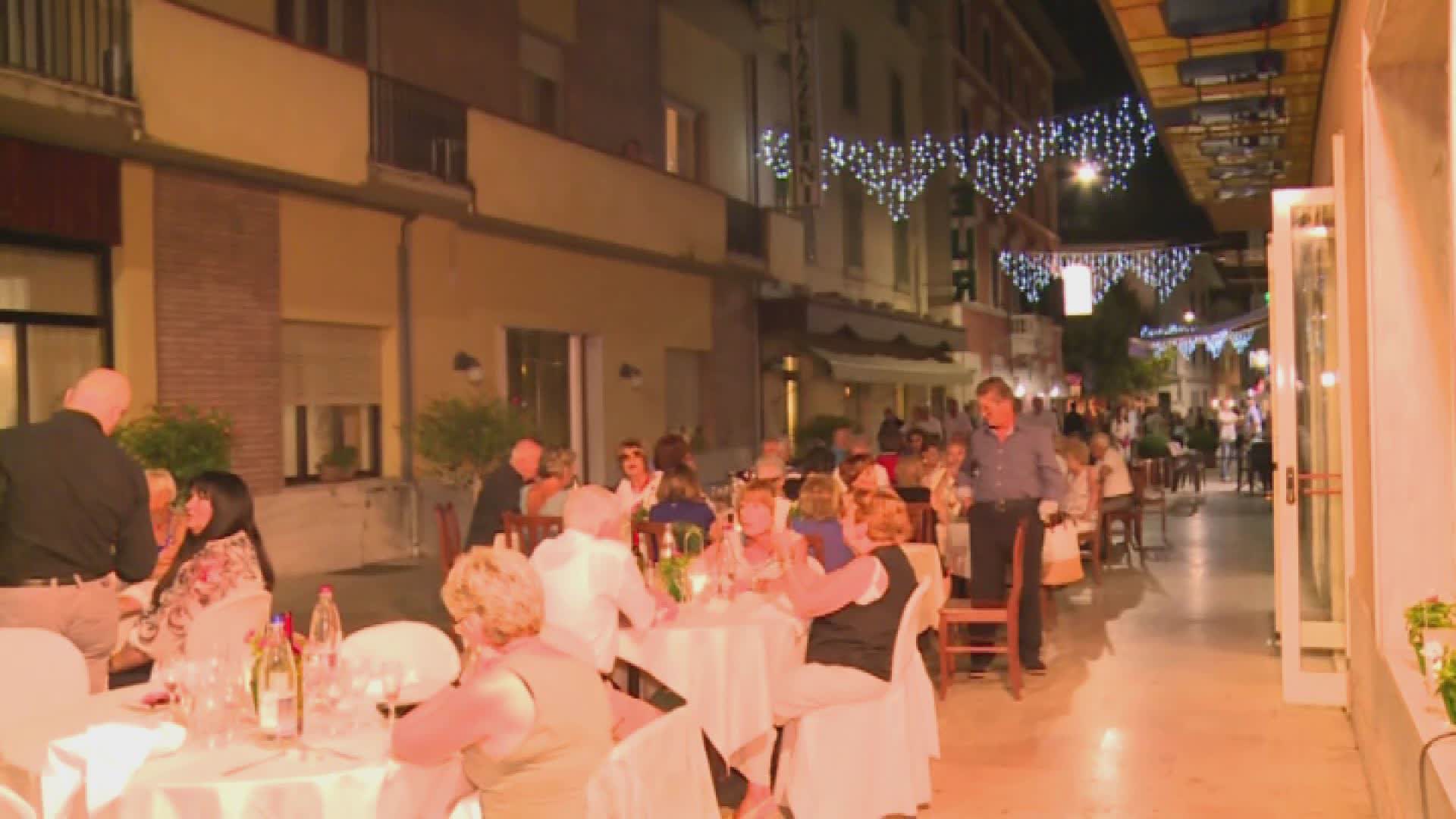 Torna la cena degli albergatori in via Cavallotti