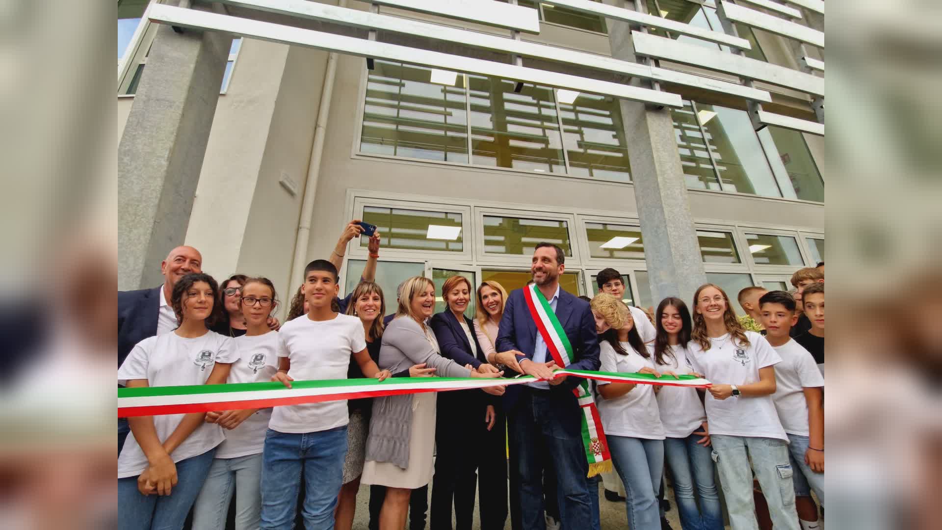 Pistoia: inaugurata la nuova scuola "Cino"