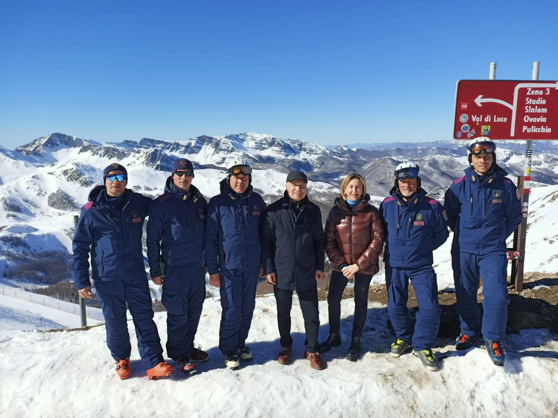 Montagna P.se. Visita del Questore agli "angeli della neve"