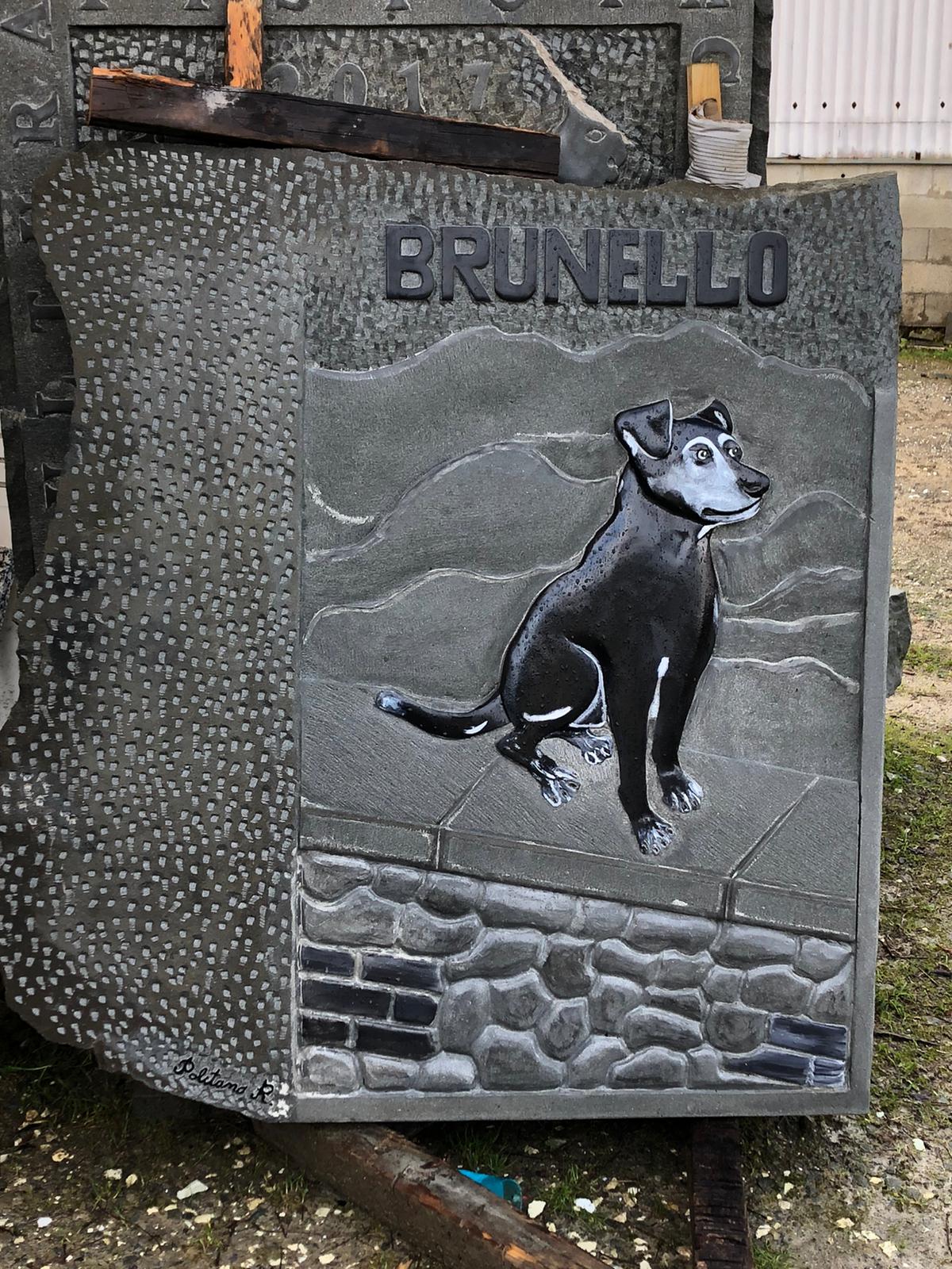 A Vellano una scultura per ricordare Brunello, canino abbandonato