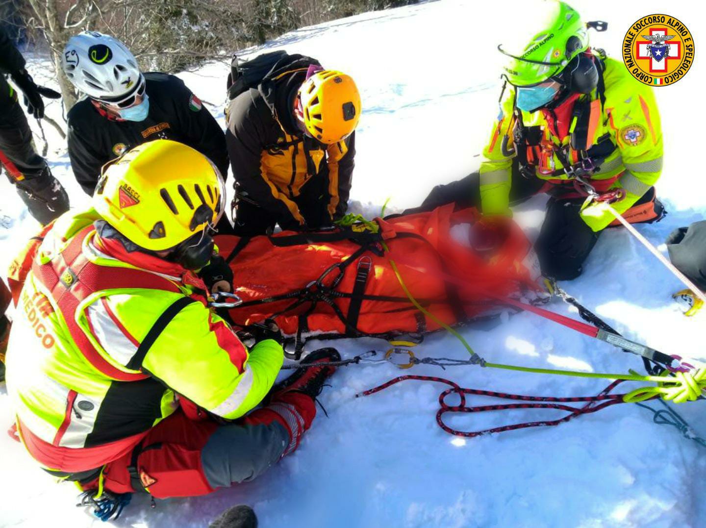 ​Soccorso giovane ferito in montagna