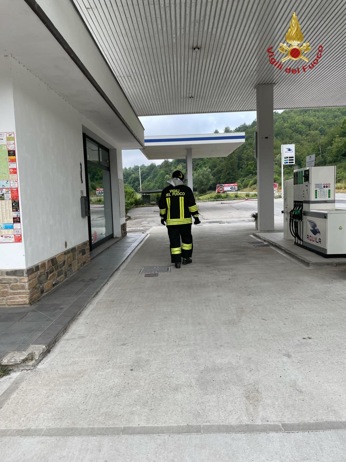 AGGIORNAMENTO Montagna: fuoriuscita di gpl; Vigili del Fuoco in azione.