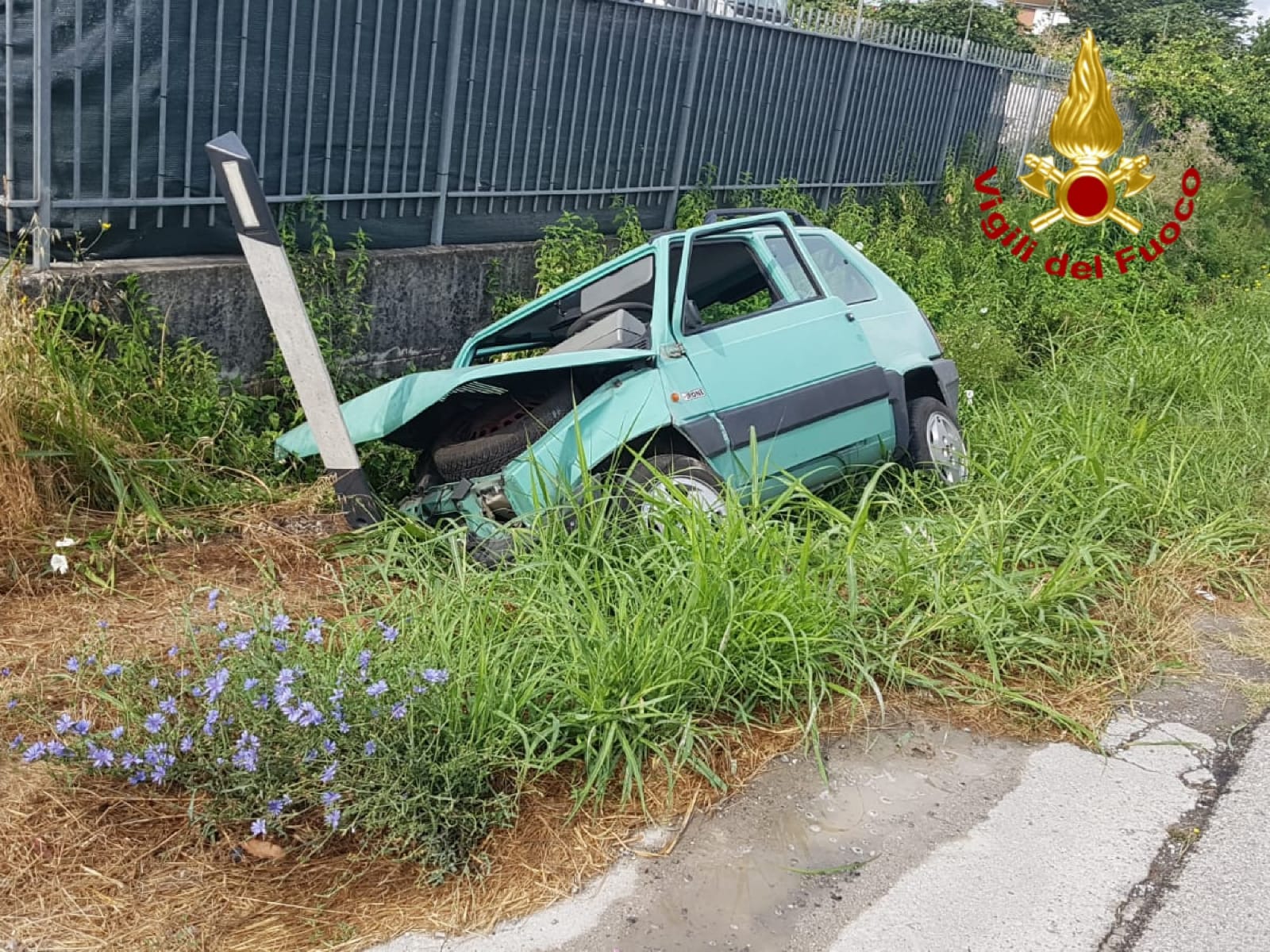 ​Cronaca, Ponte Buggianese: auto fuori strada sulla Camporcioni.