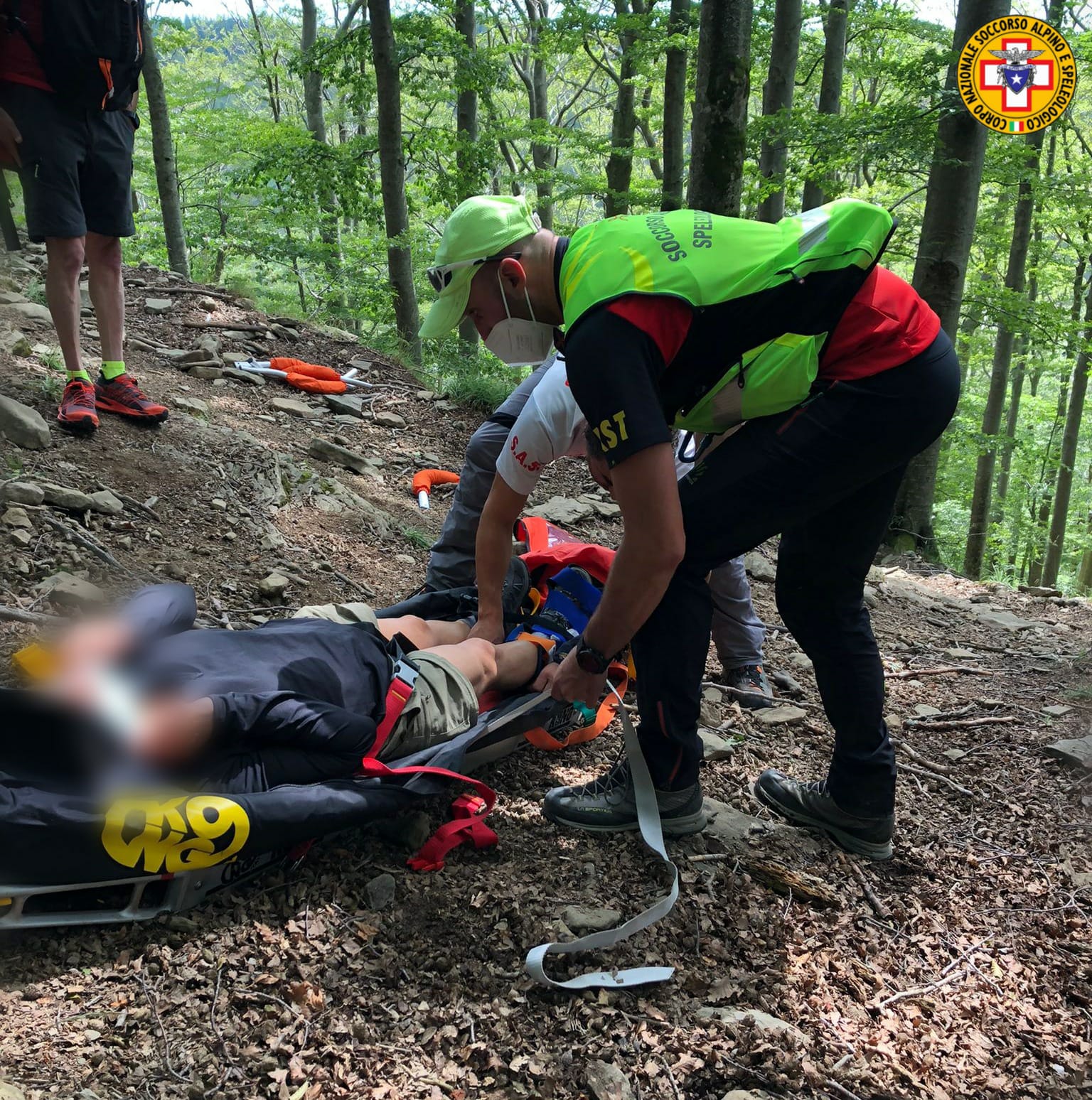 ​Soccorsi in montagna due escursionisti feriti