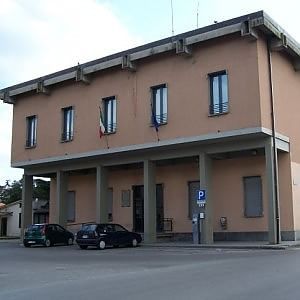 ​Cronaca, Quarrata: il palazzo comunale intitolato ai fondatori di "Emergency".