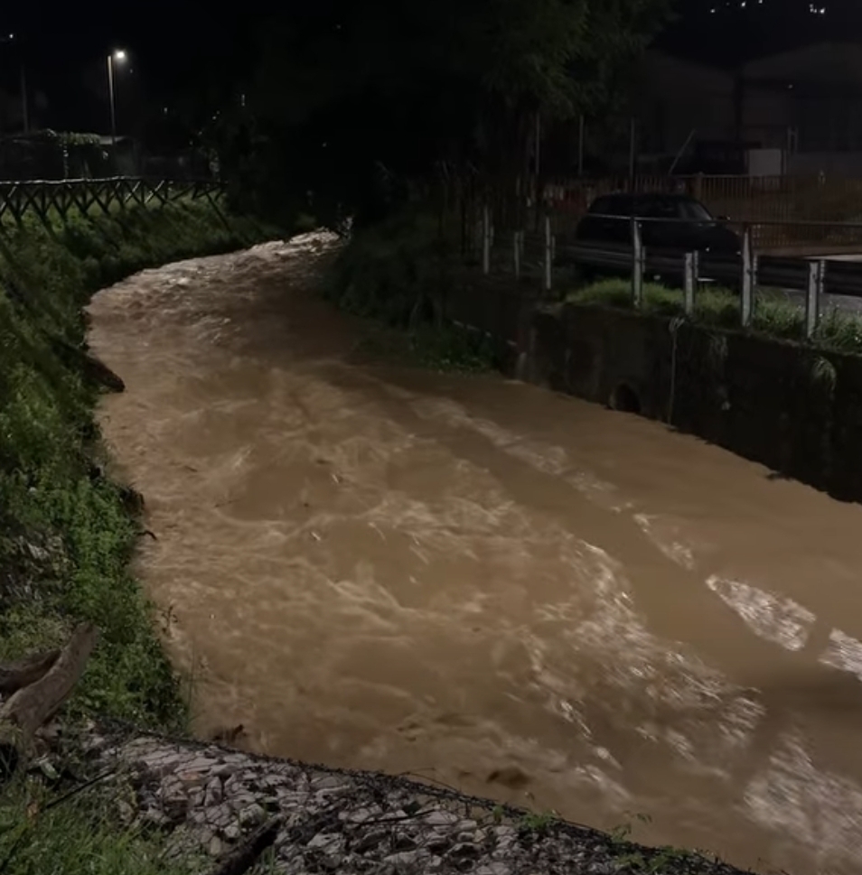 Maltempo, frane in montagna, strade chiuse