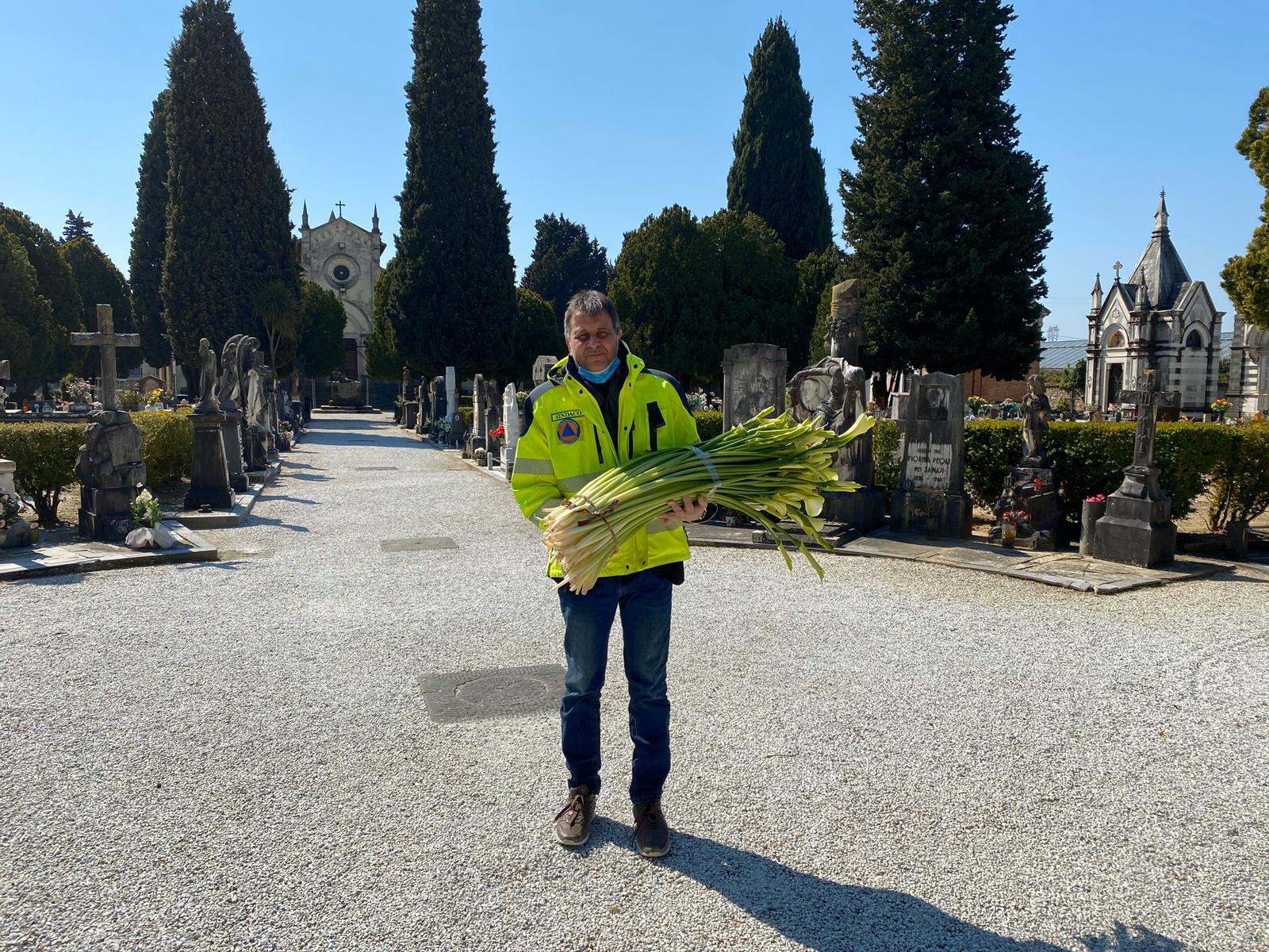 ​Fiori per i cimiteri di Pescia