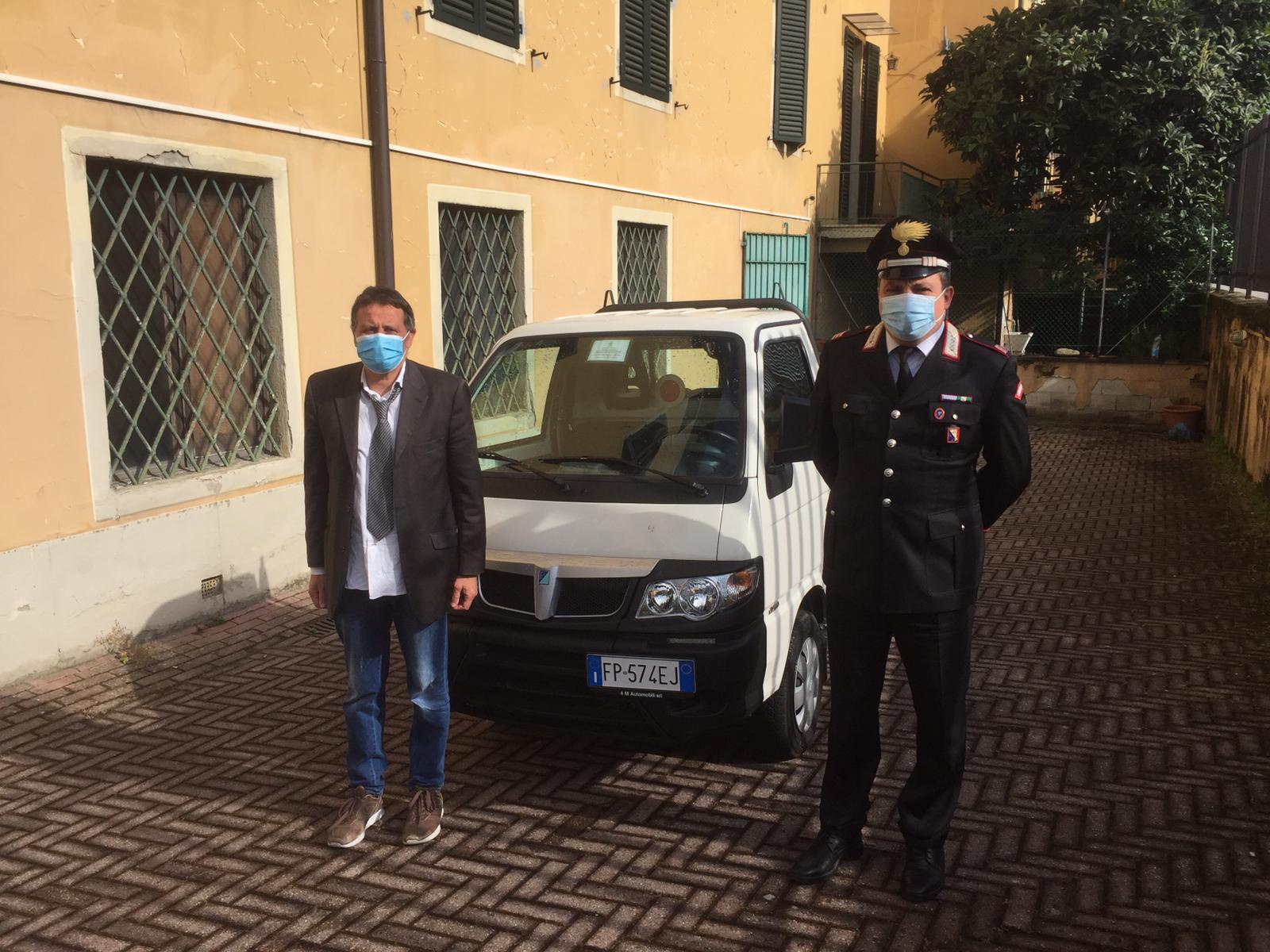 Cronaca, Pescia: ritrovato il porter rubato all'amministrazione comunale