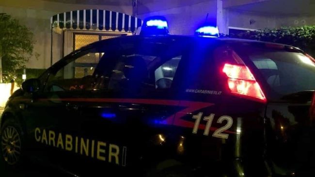 ​Aggredisce dei Carabinieri, arrestato
